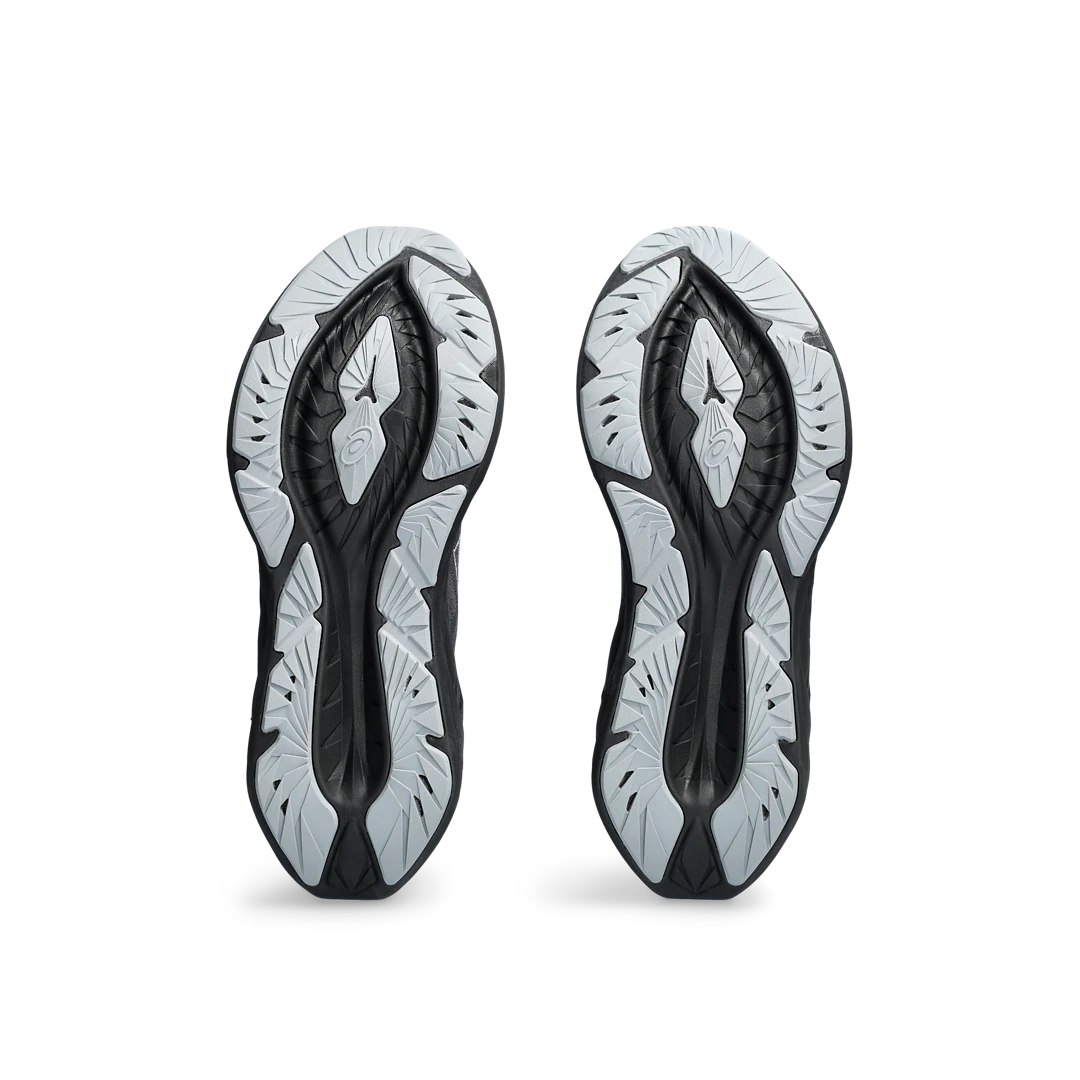 ASICS Novablast 4 Black Graphite Grey, Black/Graphite Grey (1011B693-002)