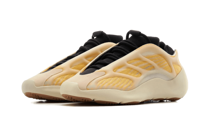 Adidas Yeezy 700 V3 Mono Safflower, Mono Safflower/Mono Safflower/Mono Safflower (HP5425)