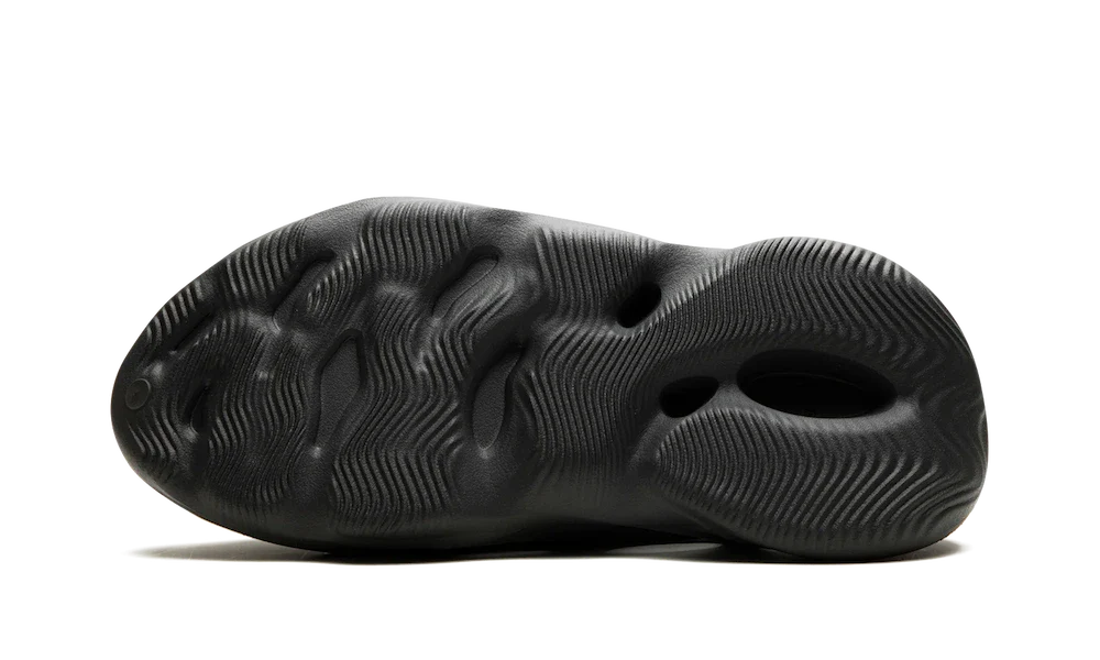 Adidas Yeezy Foam RNR Carbon, Carbon/Carbon/Carbon (IG5349)