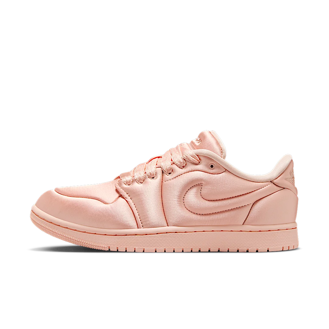 Air Jordan 1 Low Method of Make Satin Guava Ice, Guava Ice/Guava Ice (HF3969-600)