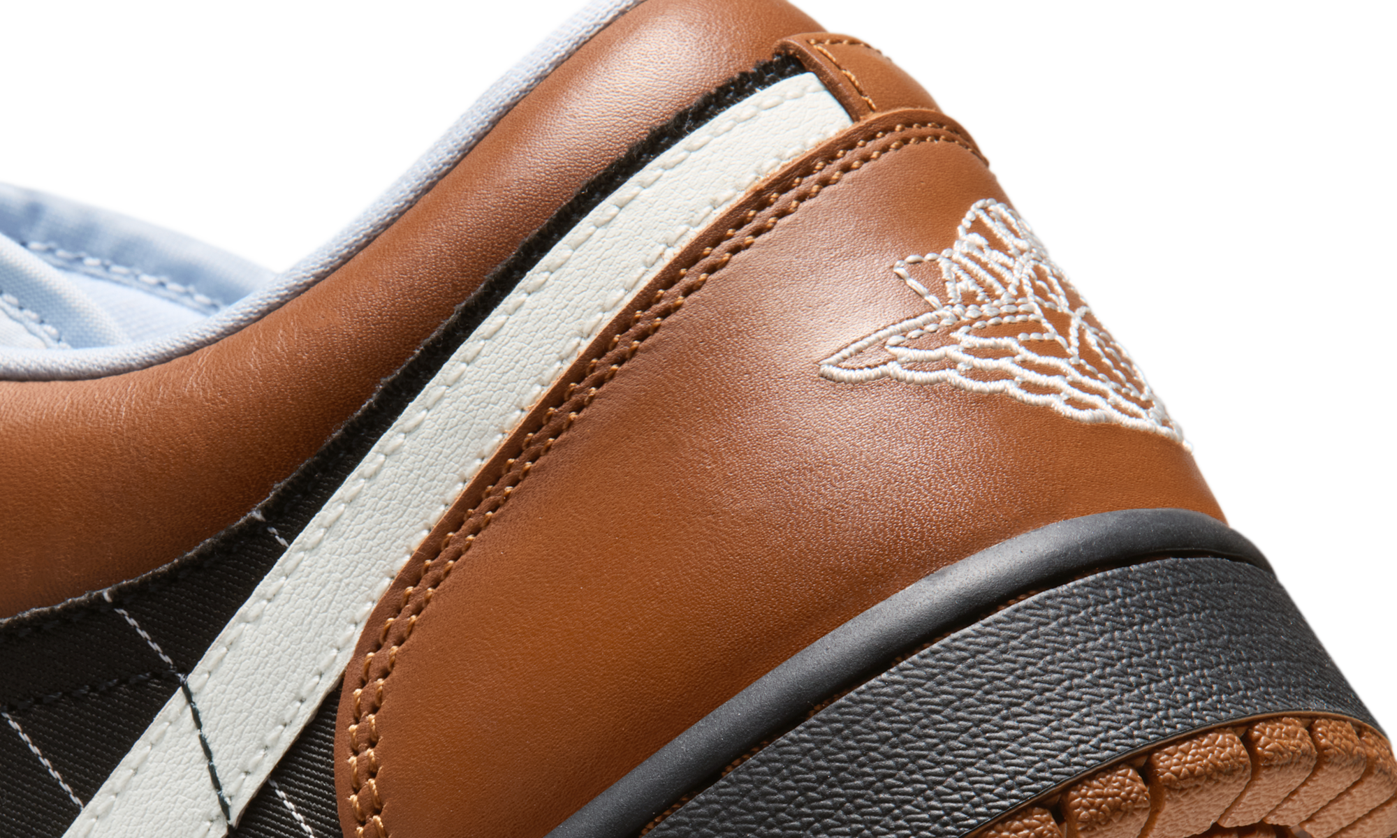 Air Jordan 1 Low SE Black Sail Light British Tan
