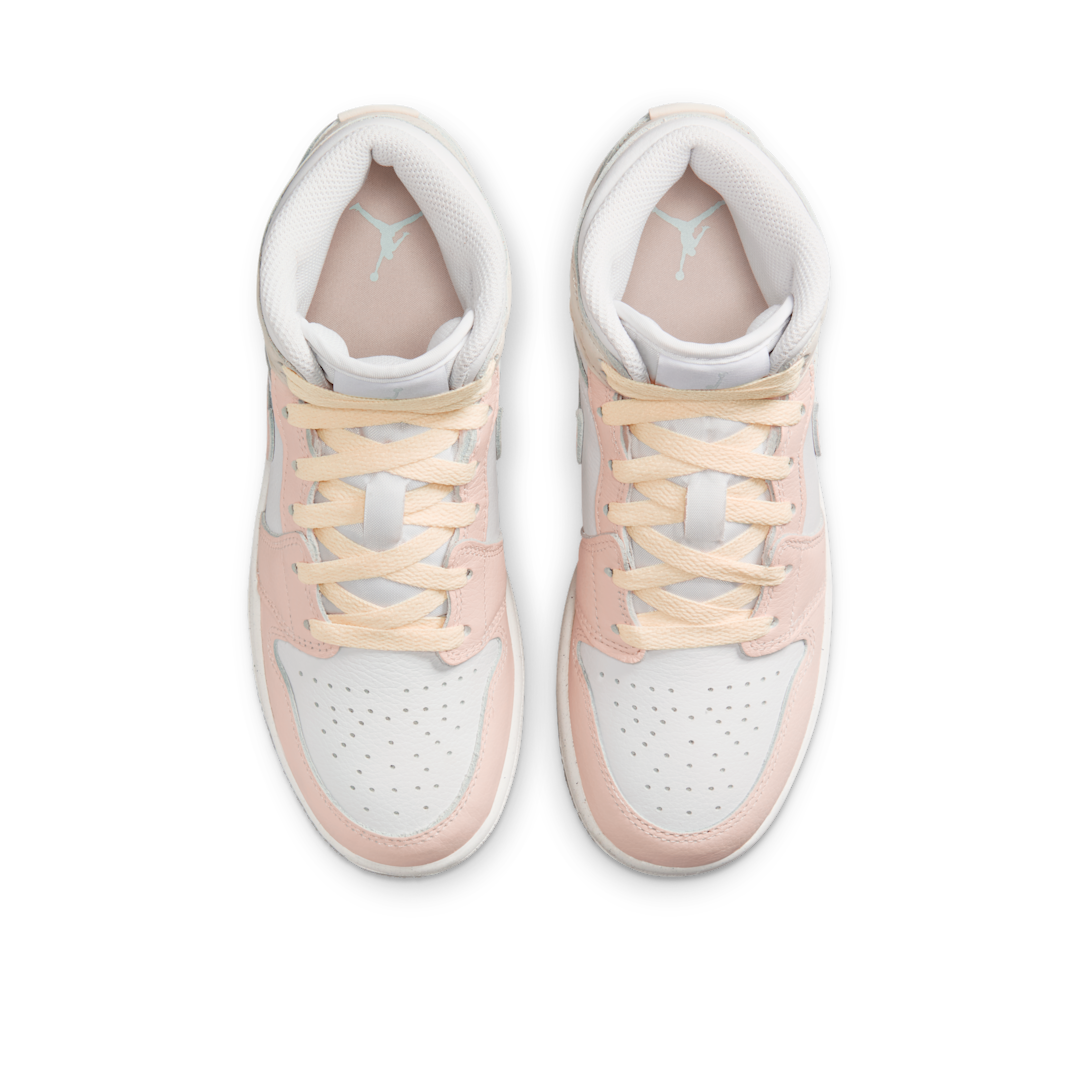 Air Jordan 1 Mid Flamingo