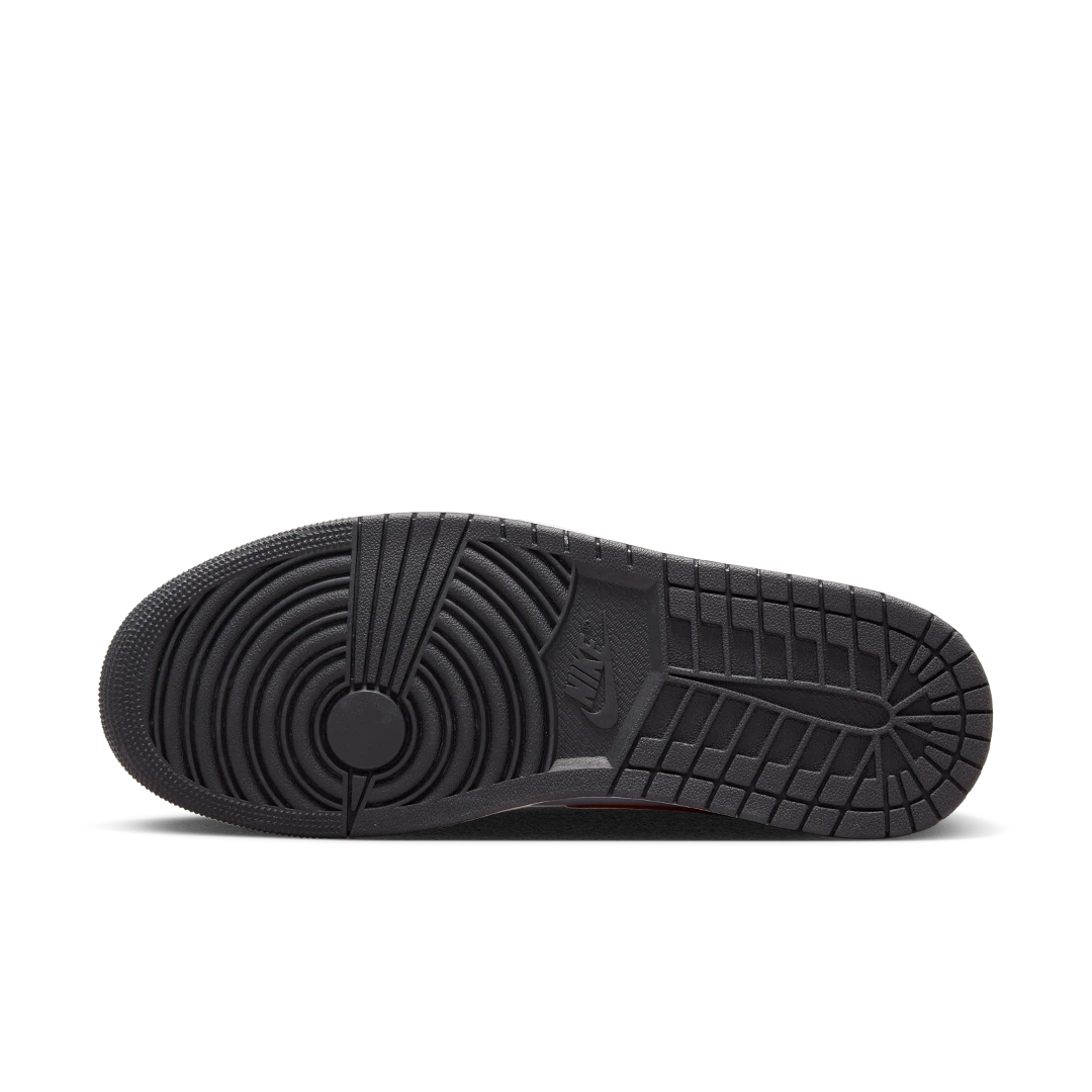 Air Jordan 1 Mid White Black Red (2022), White/Black-Red (554724-079 / 554725-079)