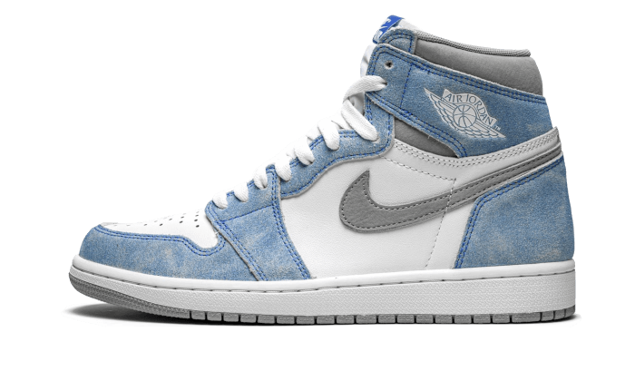 Air Jordan 1 Retro High OG Hyper Royal, Hyper Royal/Light Smoke Grey-White (555088-402 / 575441-402)