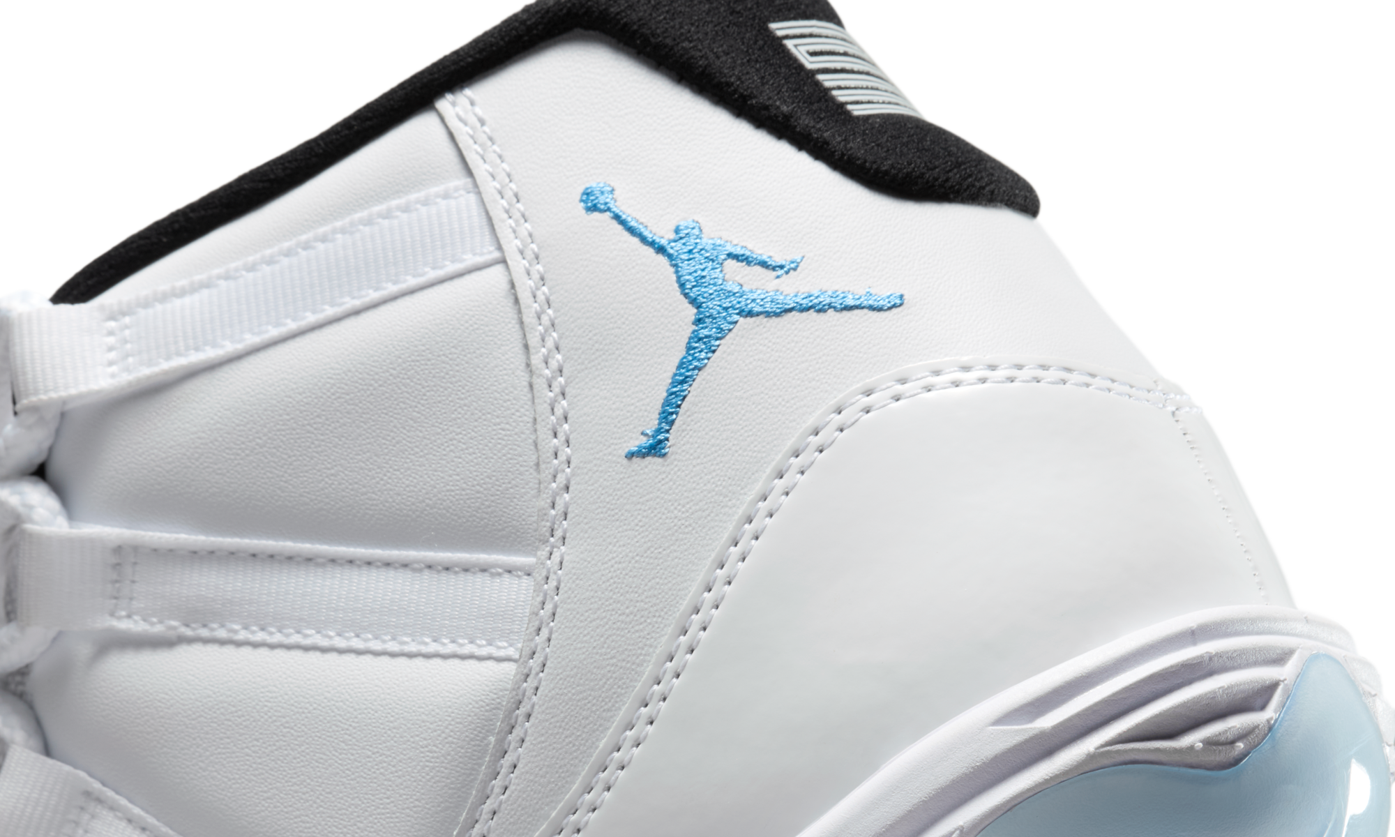 Air Jordan 11 Mid TD Cleat Legend Blue