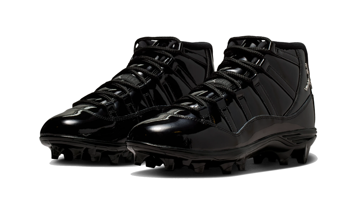 Air Jordan 11 Mid TD Cleat Patent Black