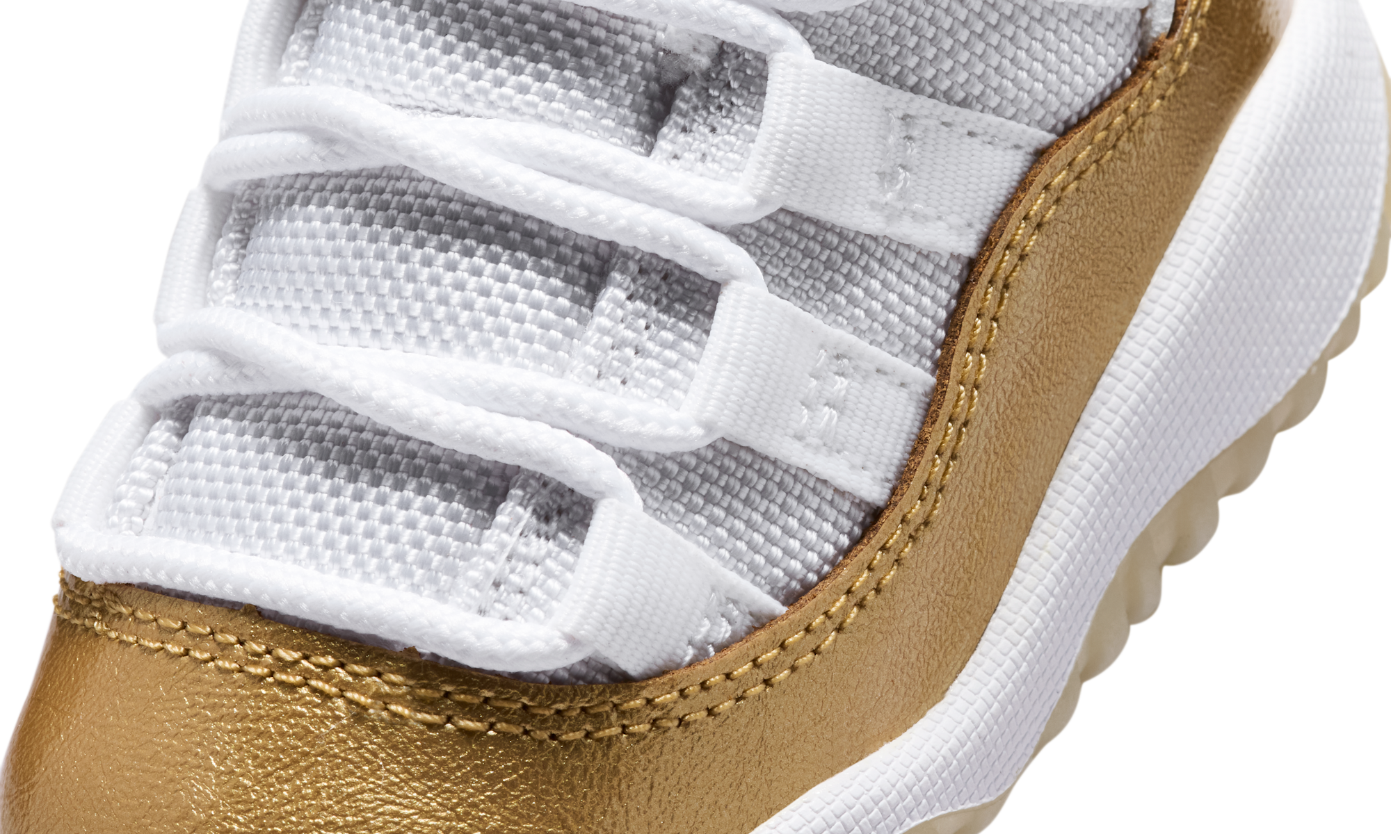 Air Jordan 11 Retro Low White Team Gold Metallic Gold