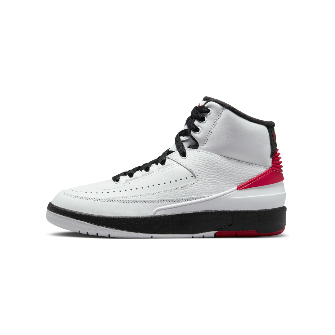 Air Jordan 2 Retro OG Chicago (2022), White/Varsity Red/Black (DX2591-106)