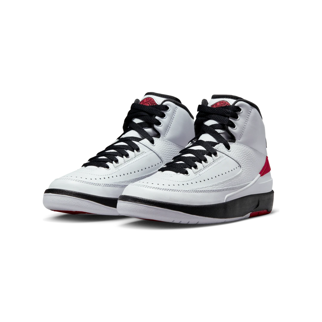Air Jordan 2 Retro OG Chicago (2022), White/Varsity Red/Black (DX2591-106)