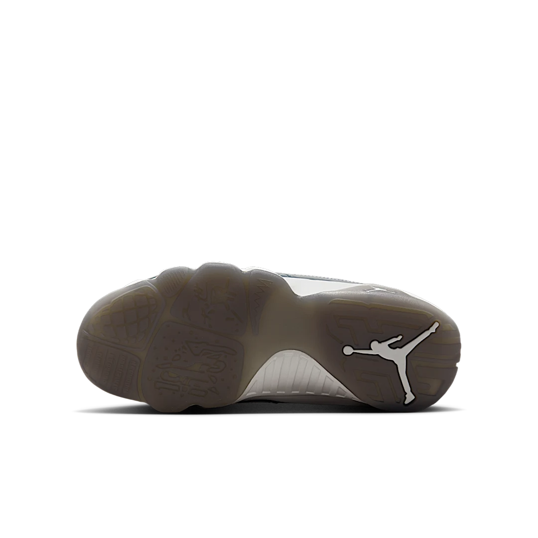 Air Jordan 9 Retro Cool Grey (2025), Medium Grey/White-Cool Grey (HV4574-011)