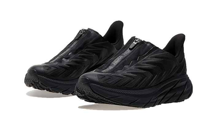 Hoka One One Project Clifton Triple Black