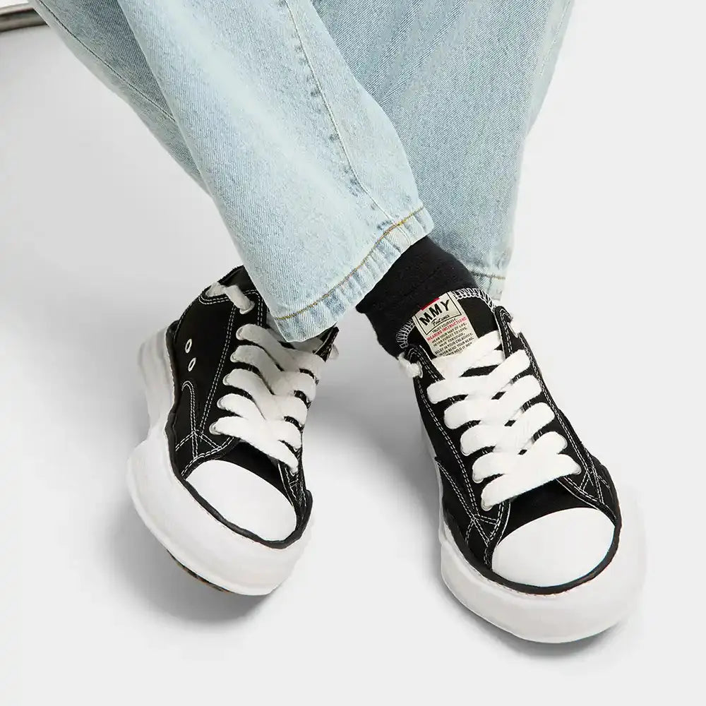 Maison Mihara Yasuhiro Hank OG Sole Canvas Low Black, Black/White (A05FW702)