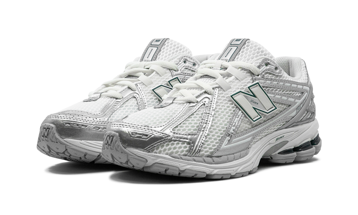 New Balance 1906R Silver Metallic Sea Salt