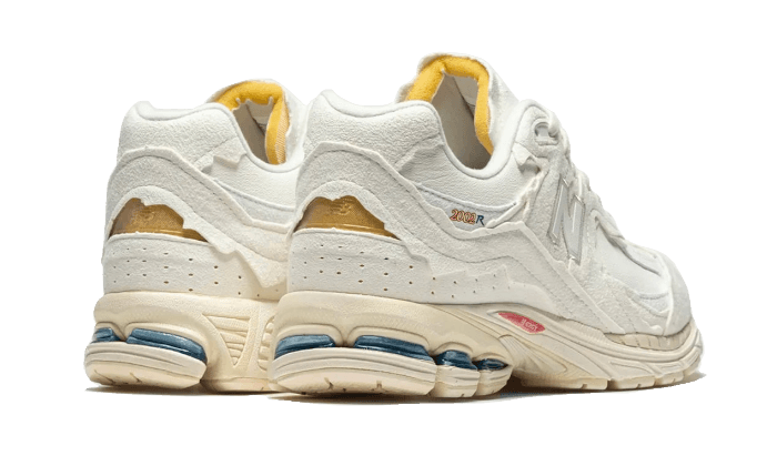 New Balance 2002R Protection Pack Sea Salt, Sea Salt/White (M2002RDC)