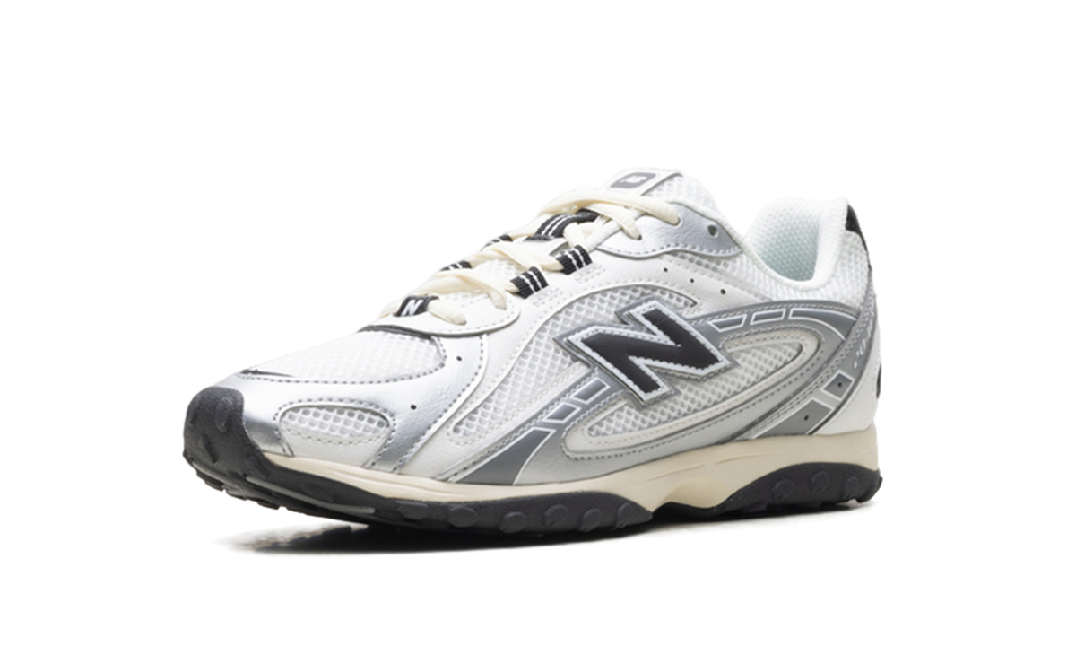 New Balance 204L Silver Metallic Black
