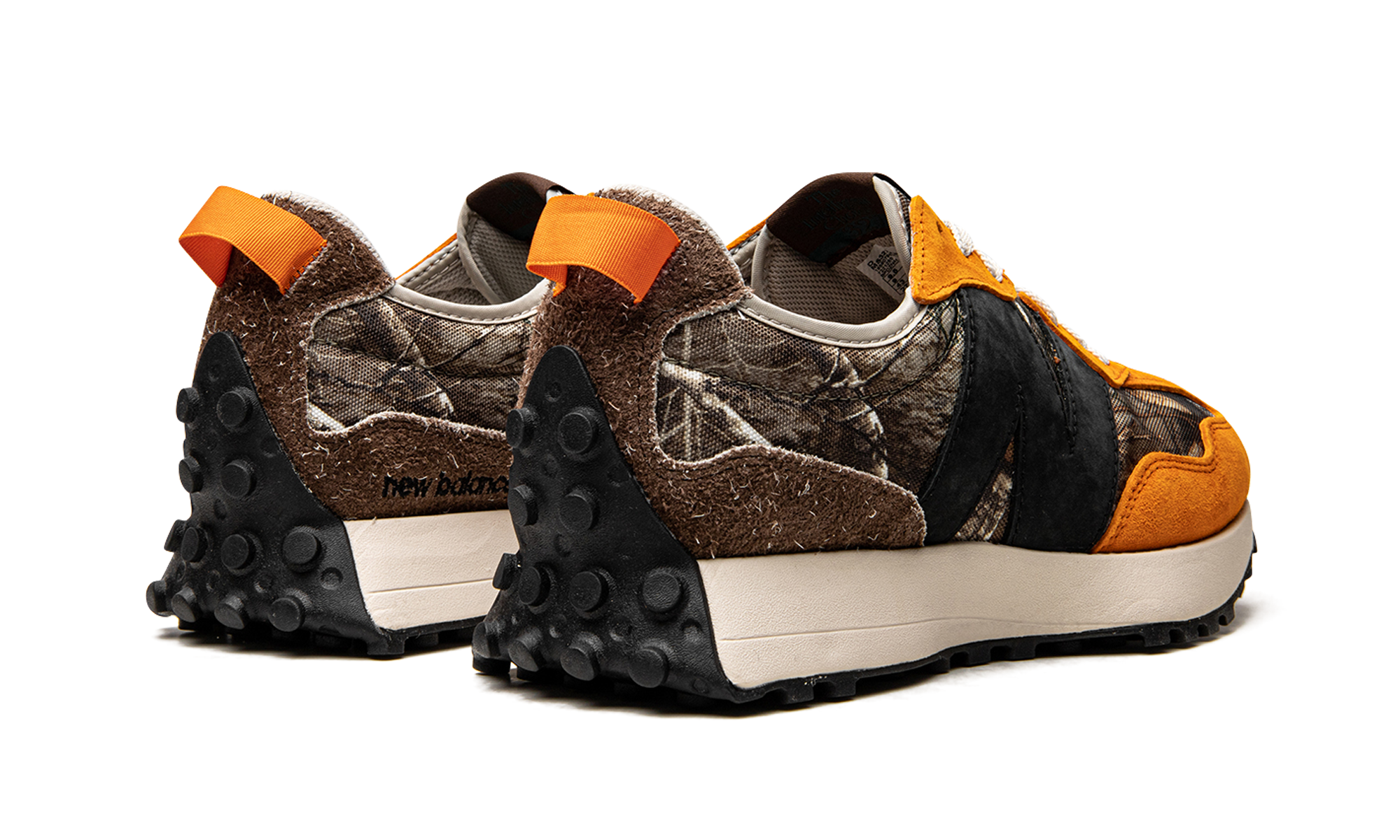 New Balance 327 atmos Realtree
