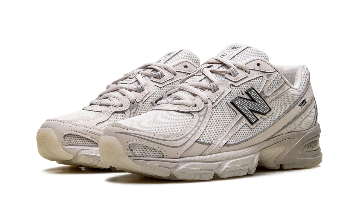 New Balance 740 Lunar New Year (2025)