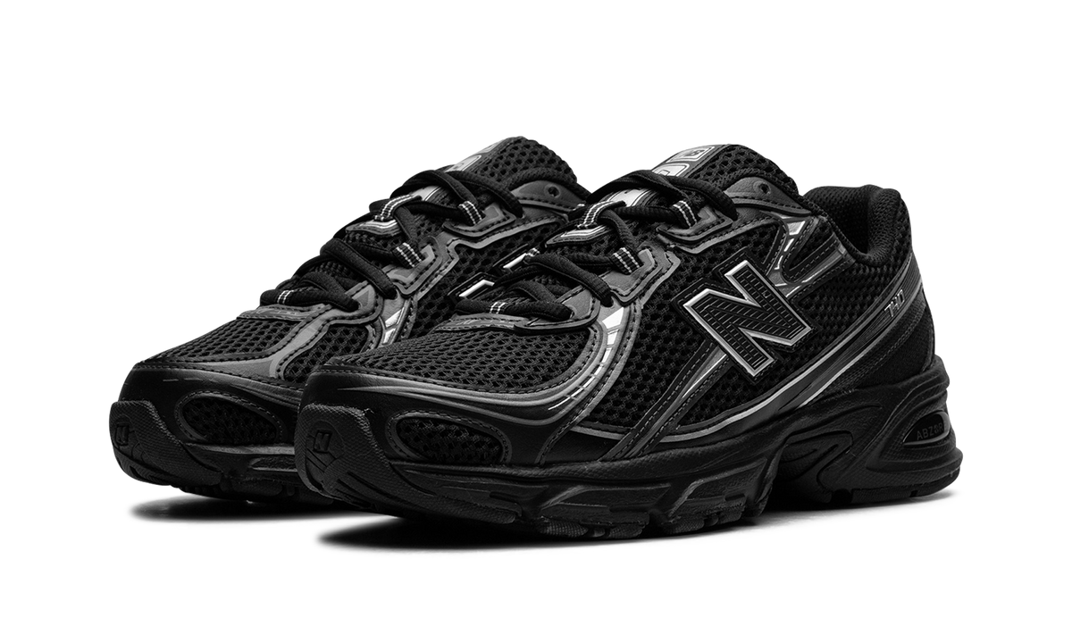 New Balance 740v2 Black Grey Silver