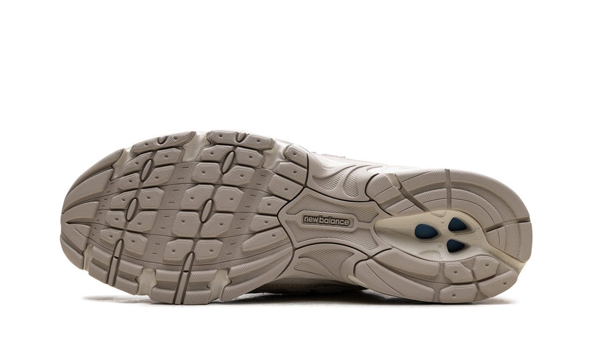New Balance 740v2 Incense