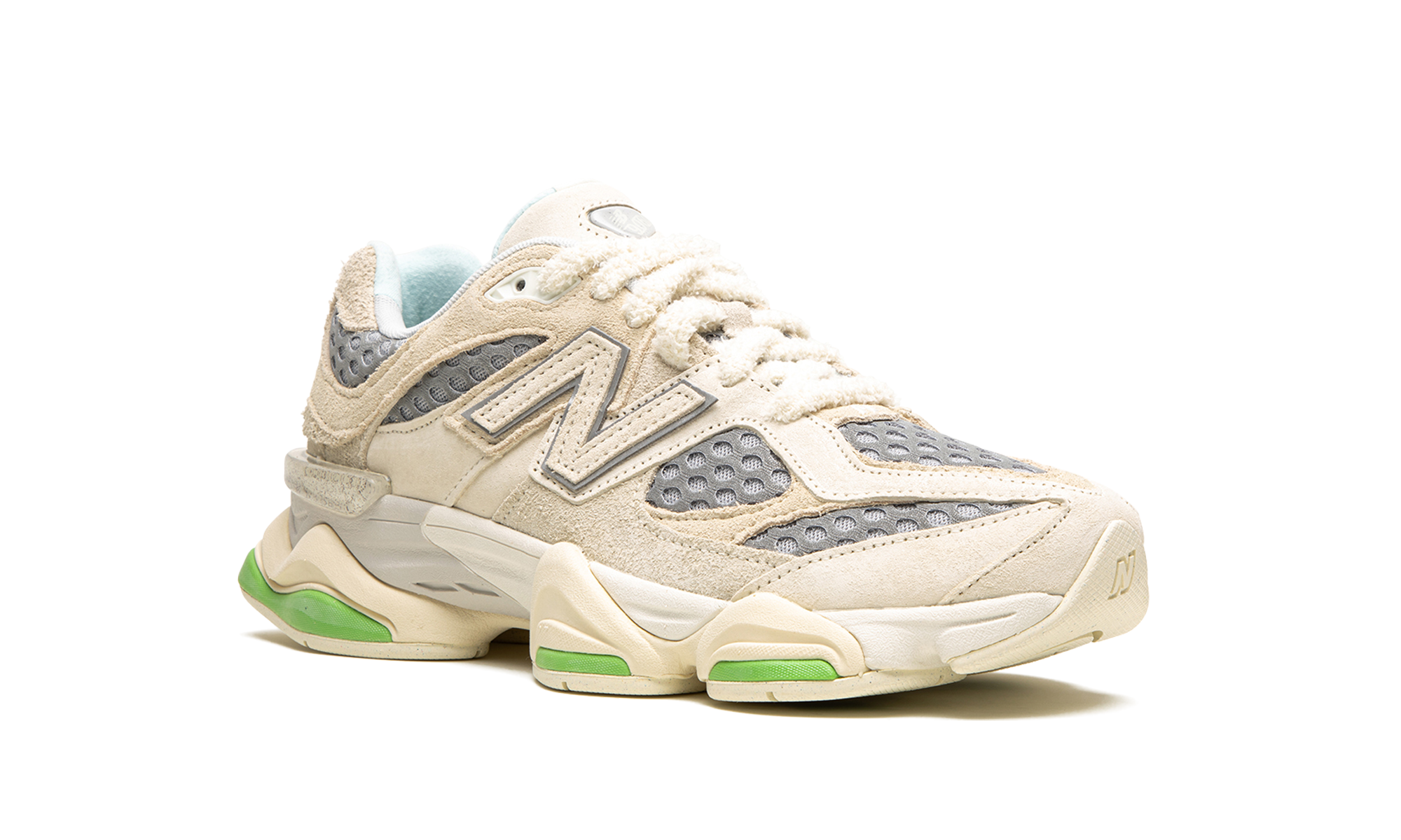 New Balance 9060 Bricks & Wood