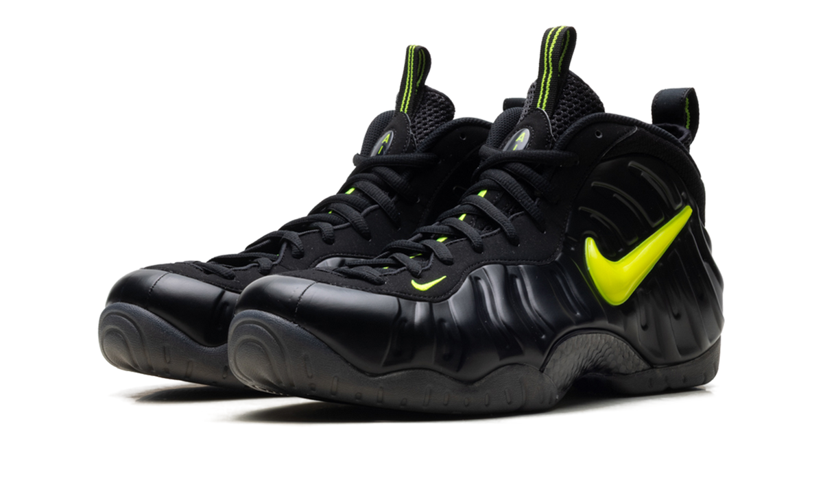 Nike Air Foamposite Pro Black Voltage Yellow
