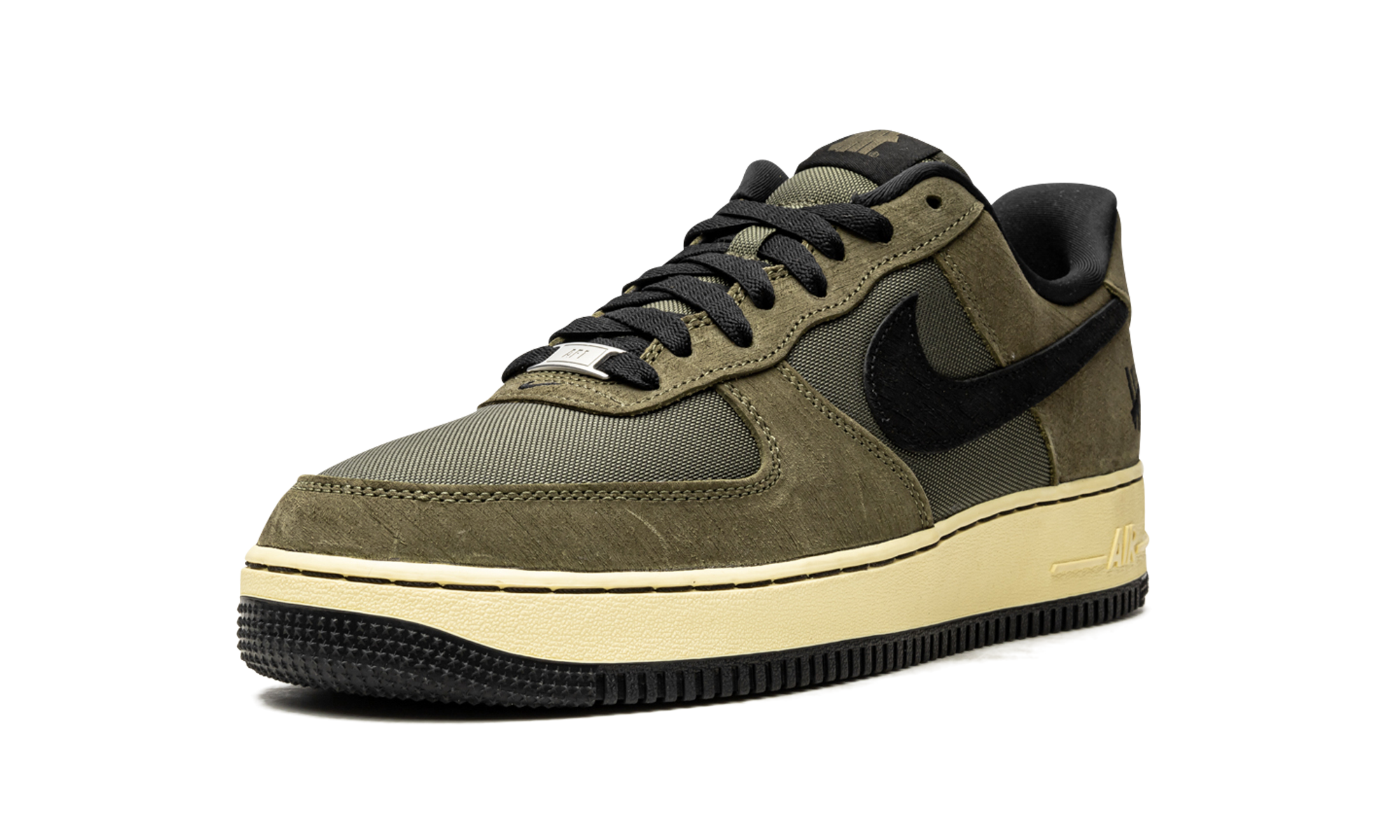 Nike Air Force 1 Low SP Undefeated Ballistic Dunk vs. AF1