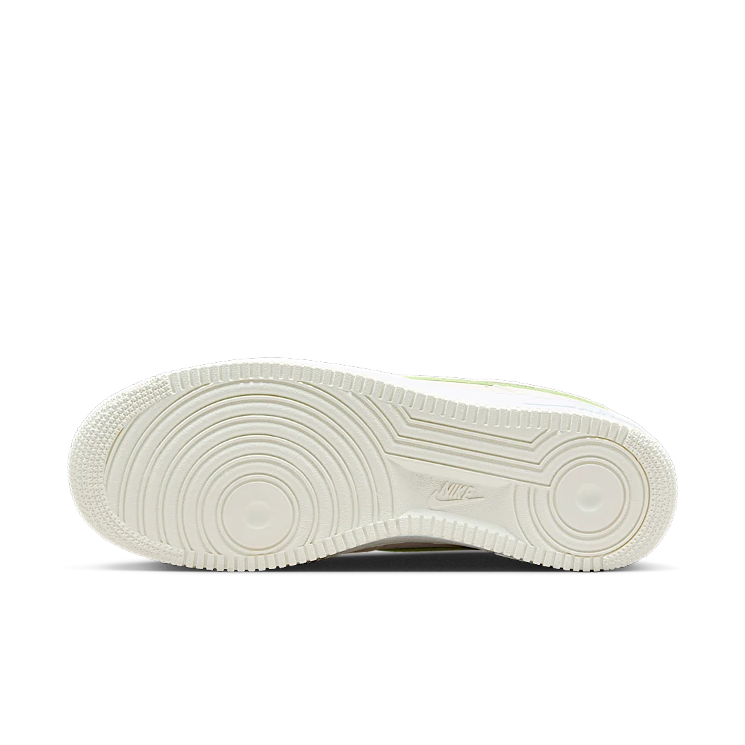 Nike Air Force 1 07 Year of the Dragon, Sail/Vapor Green/Sail (FZ5052-131)