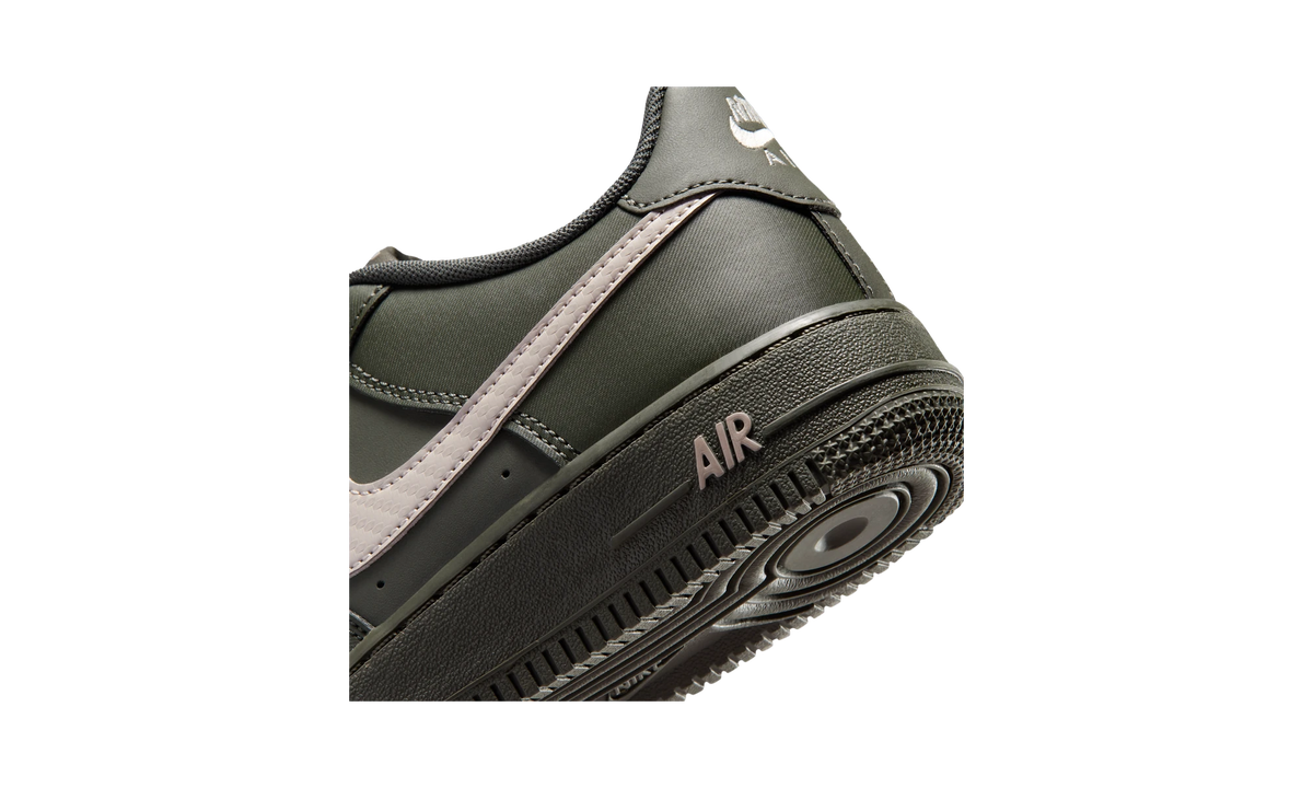 Nike Air Force 1 Newsprint College Grey