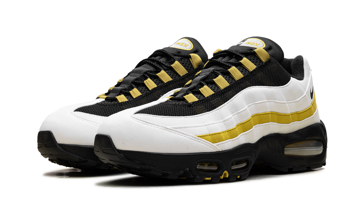 Nike Air Max 95 OG White Saffron Quartz Black