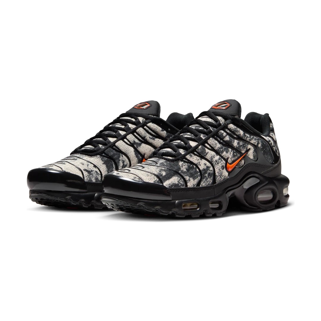 Nike Air Max Plus Camo Black Safety Orange, Black/White/Safety Orange (FV6913-001)