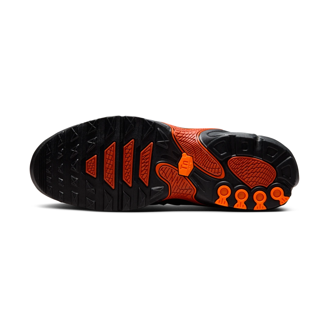 Nike Air Max Plus Drift Black Dragon Red, Off Noir/Black/Dragon Red/Hyper Crimson (FD4290-010)