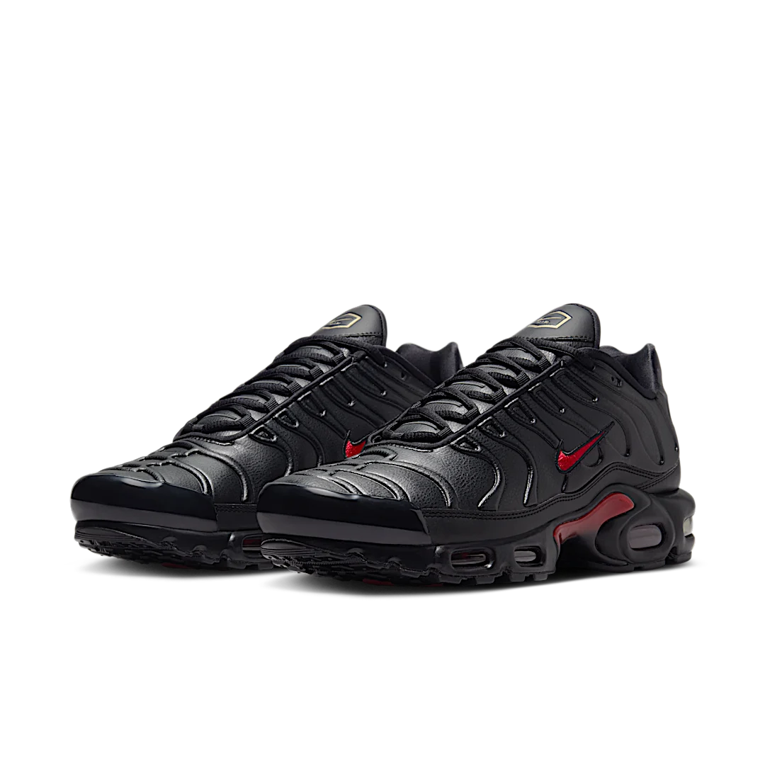 Nike Air Max Plus Premium Bred, Black/Black/Metallic Gold/University Red (FZ3038-001)