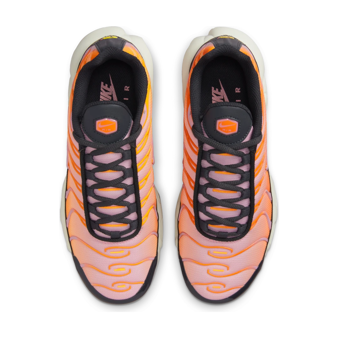 Nike Air Max Plus Sherbert, Off-Noir/Magma Orange/Summit White/Medium Soft Pink (FB8478-001)