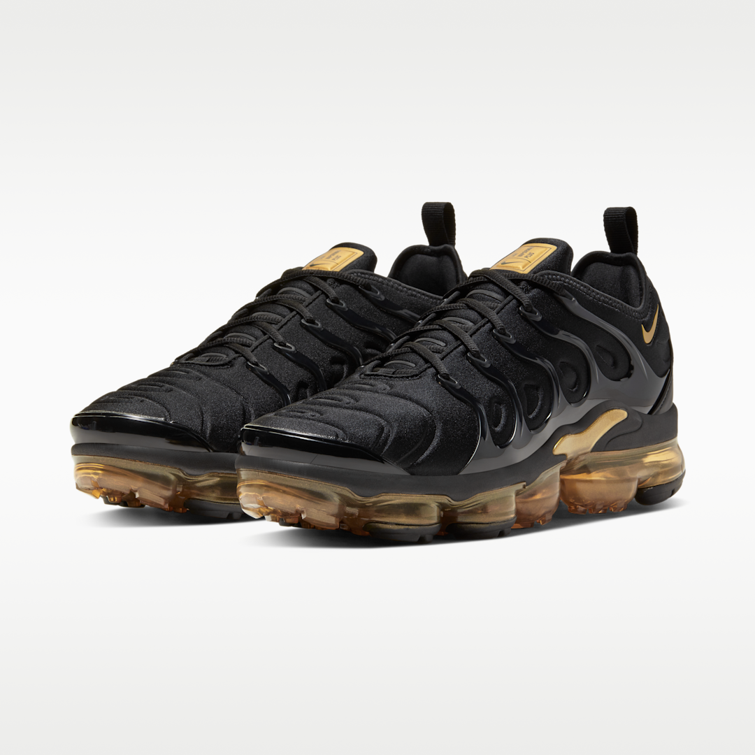 Nike Air VaporMax Plus Black Metallic Gold