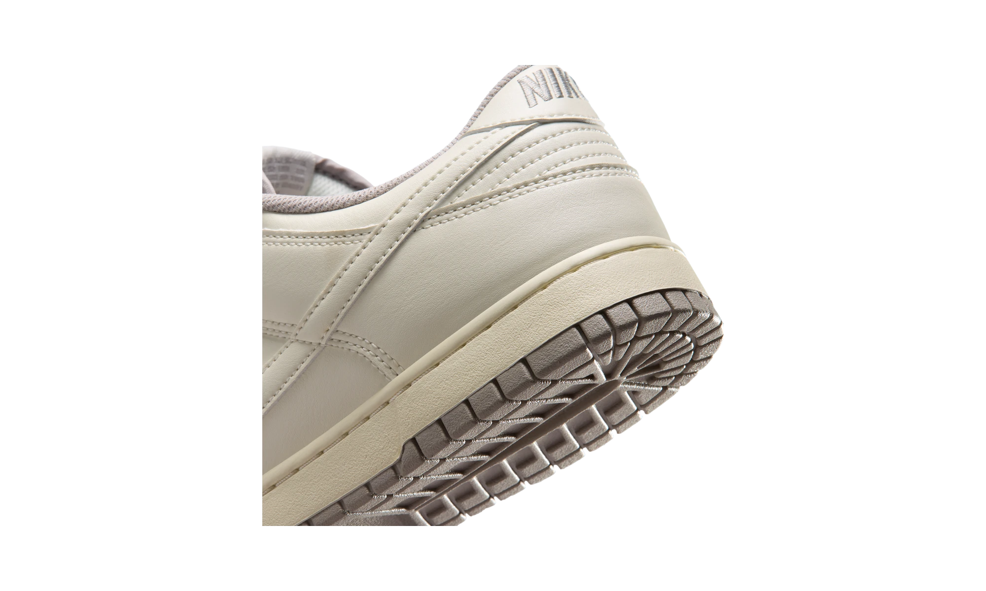 Nike Dunk Low Retro Soft Pearl