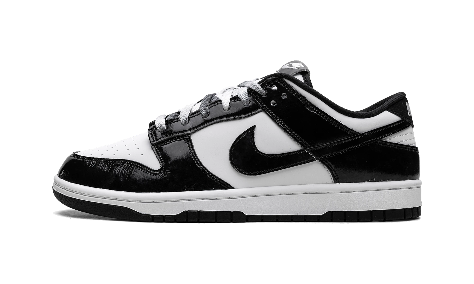 Nike Dunk Low SE Panda