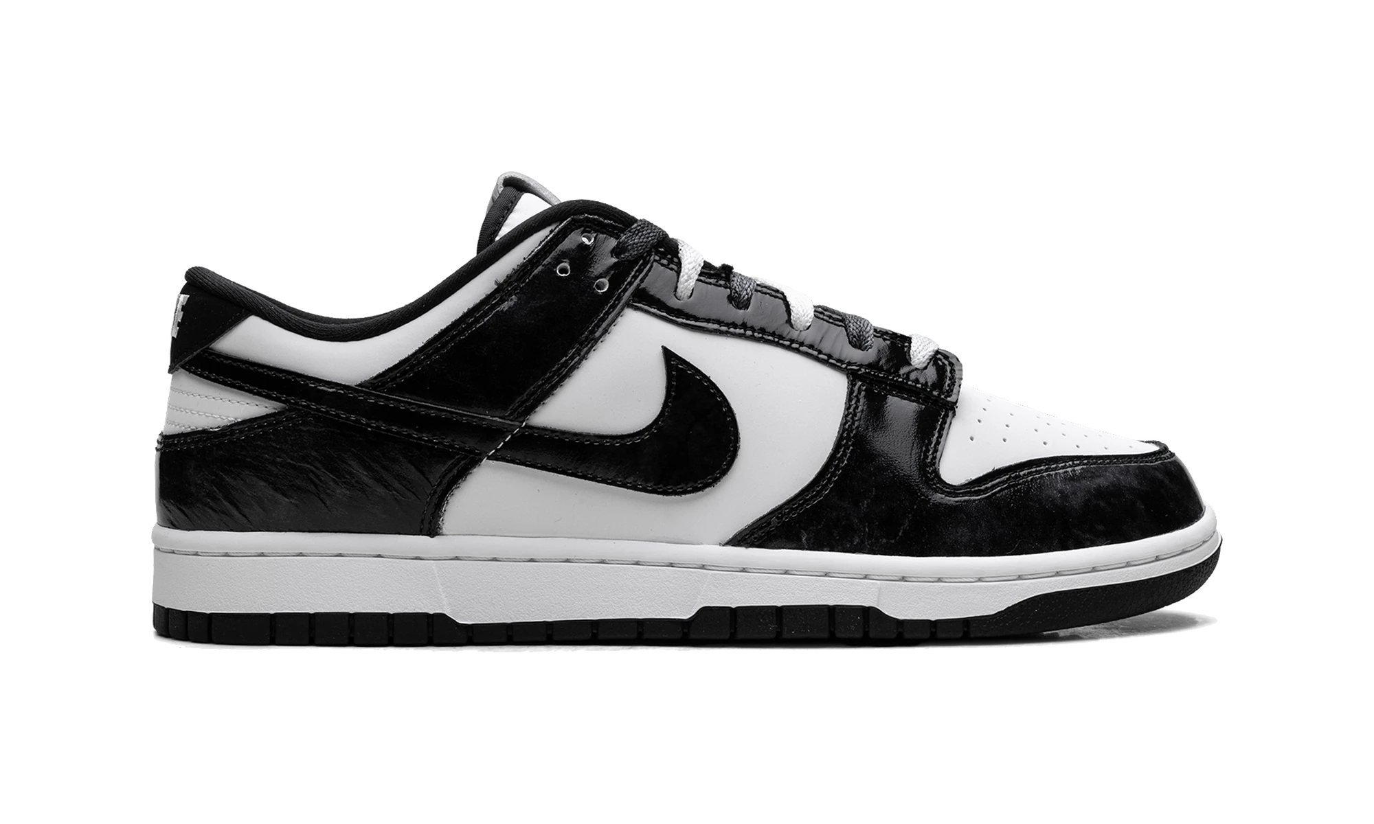 Nike Dunk Low SE Panda
