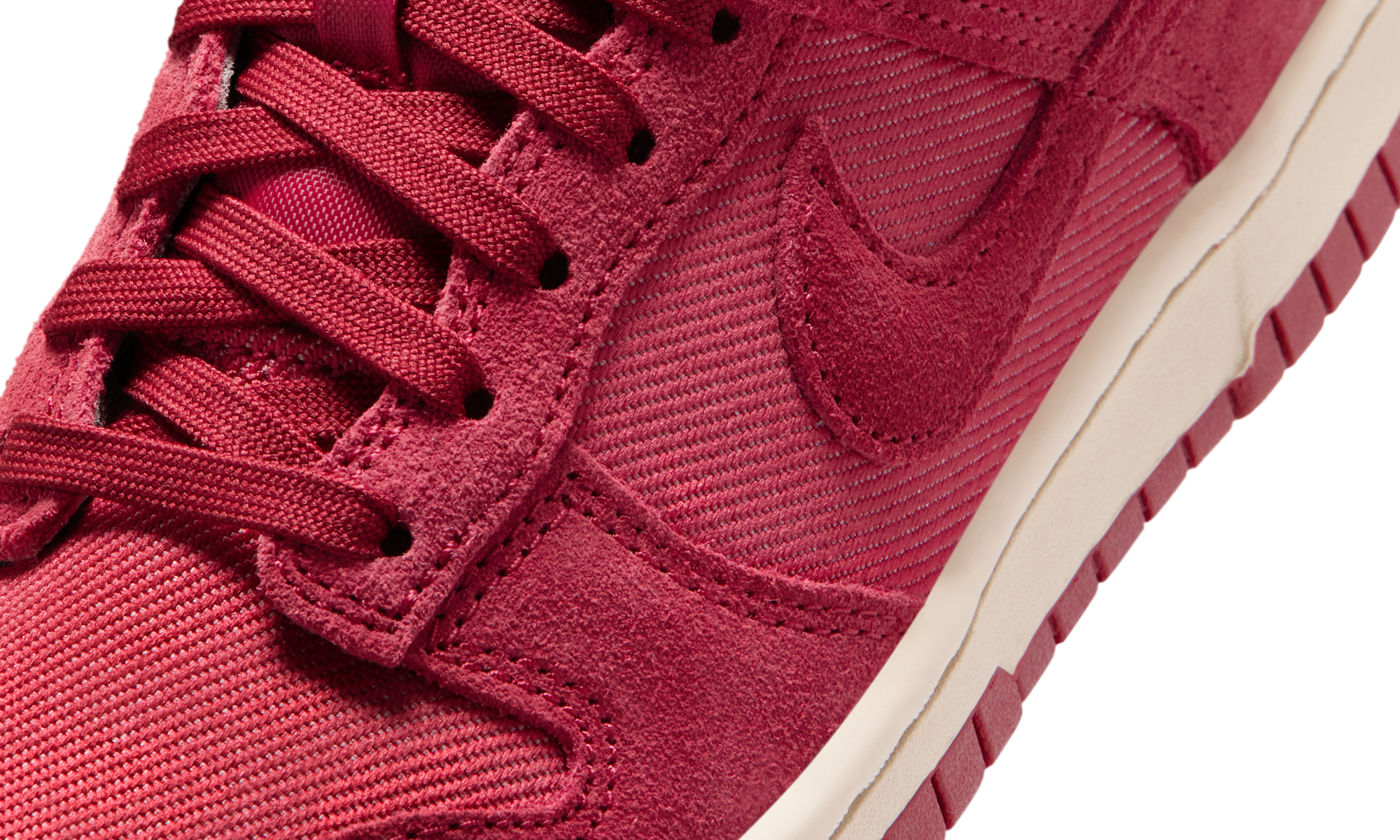Nike Dunk Low SE Team Crimson