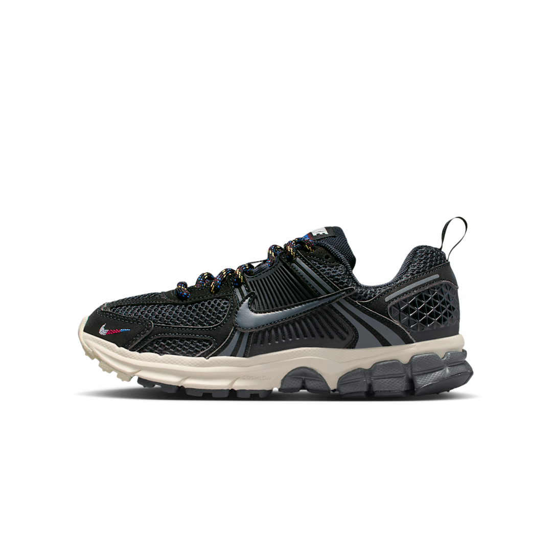 Nike Vomero 5 Black Soft Pearl Burgundy Crush, Black/Soft Pearl/Burgundy Crush/Anthracite (IB5853-001)