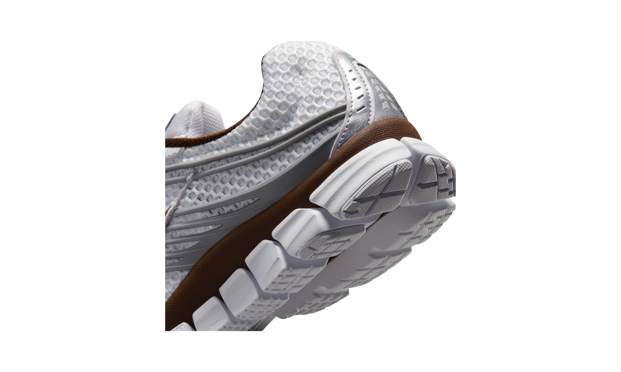 Nike Zoom Skylon 11 White Silver Cacao Wow