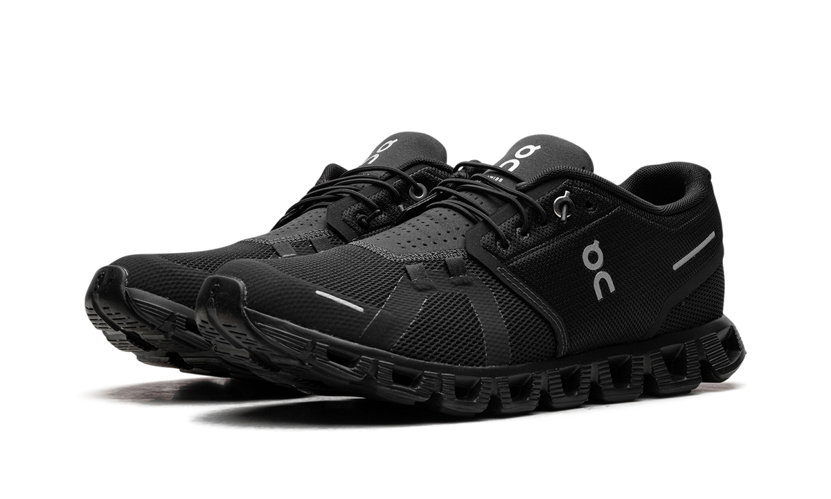 On Running Cloud 5 All Black