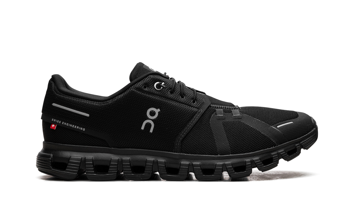 On Running Cloud 6 All Black