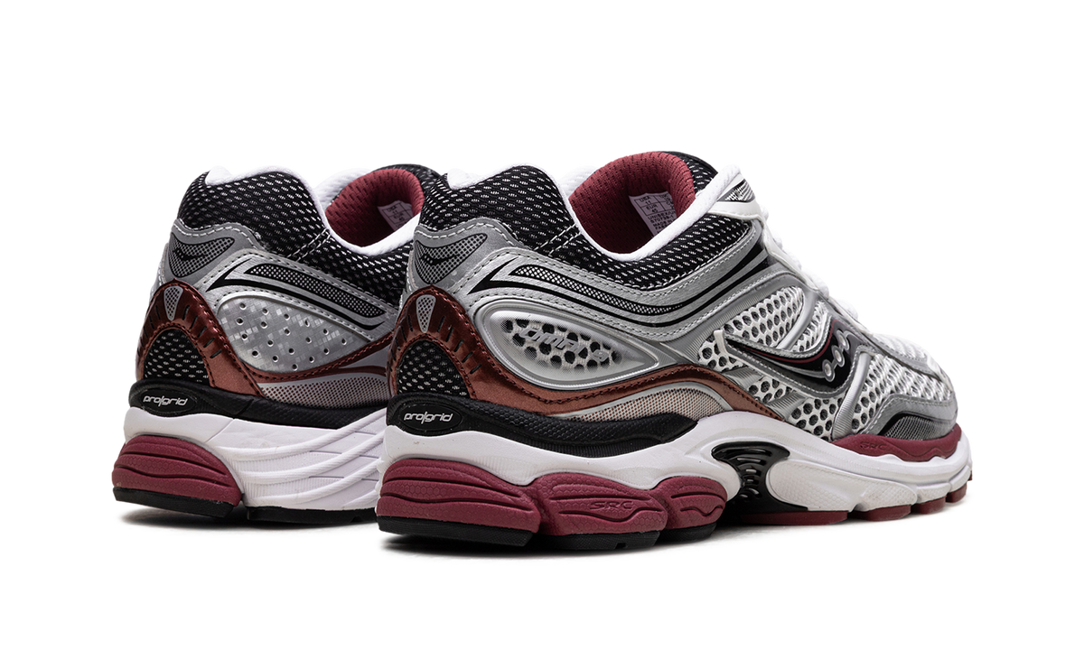 Saucony ProGrid Omni 9 OG White Silver Red