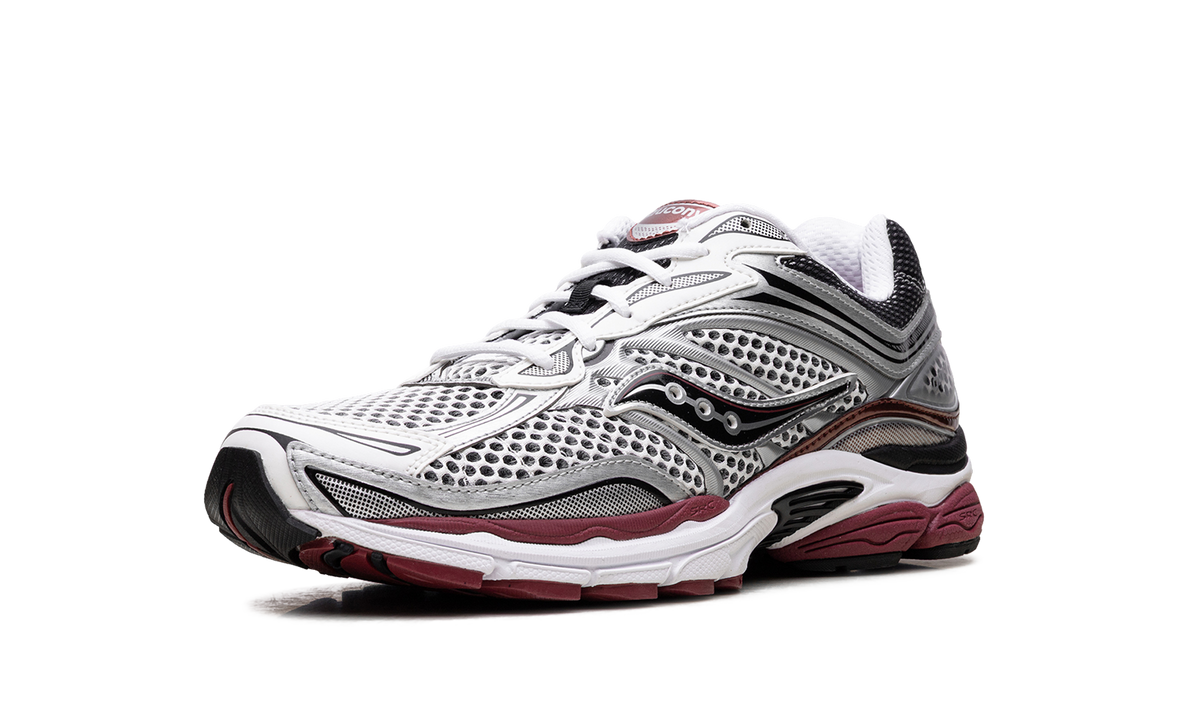 Saucony ProGrid Omni 9 OG White Silver Red