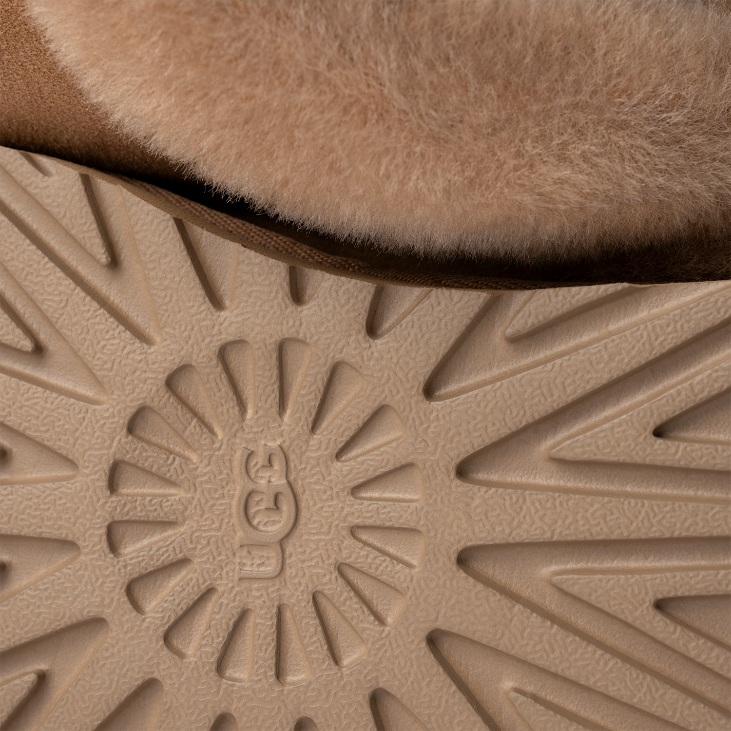 UGG Classic Slipper II Chestnut, Chestnut (1130876-CHE)