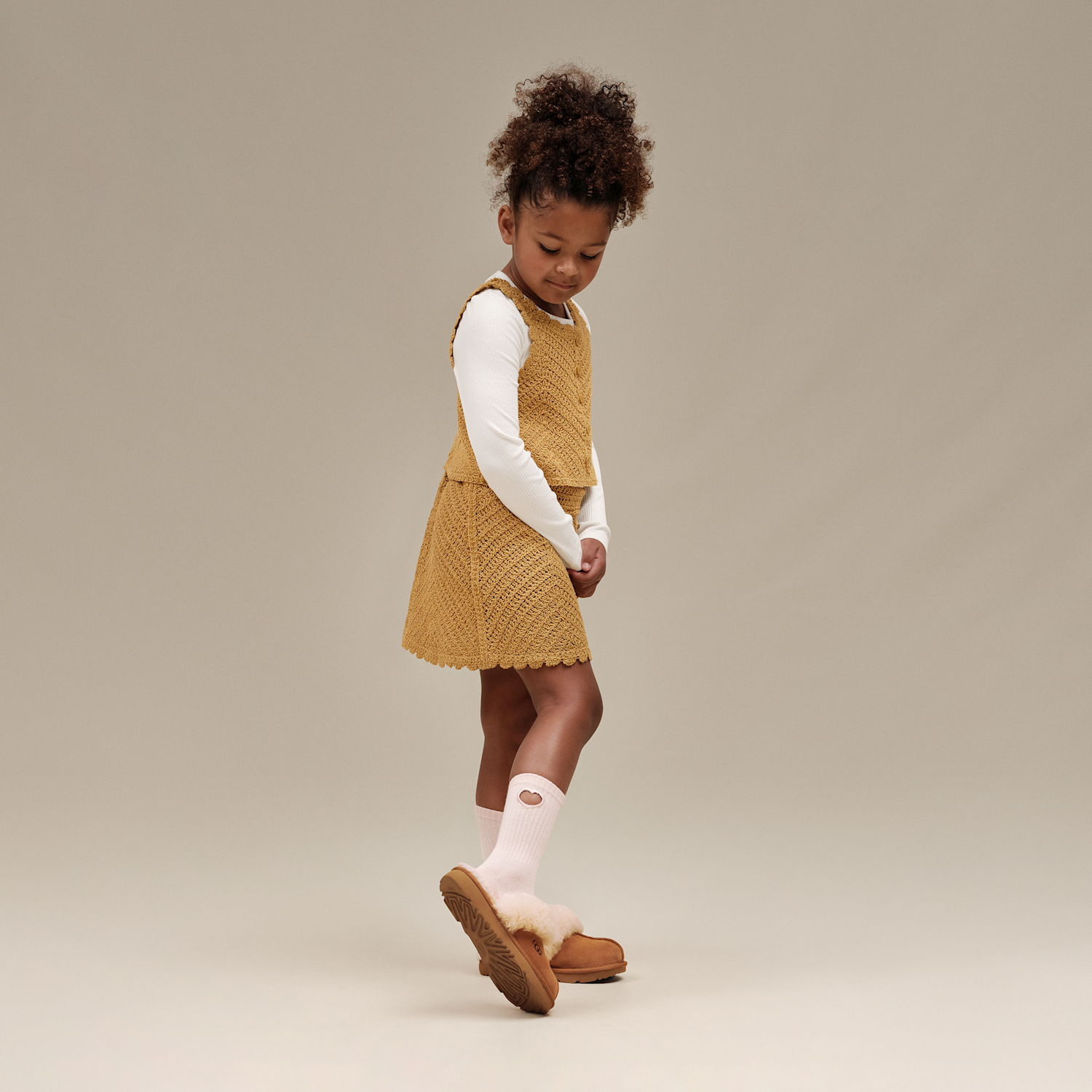 UGG Cozy II Slipper Chestnut (Kids), Chestnut (1019065K-CHE)