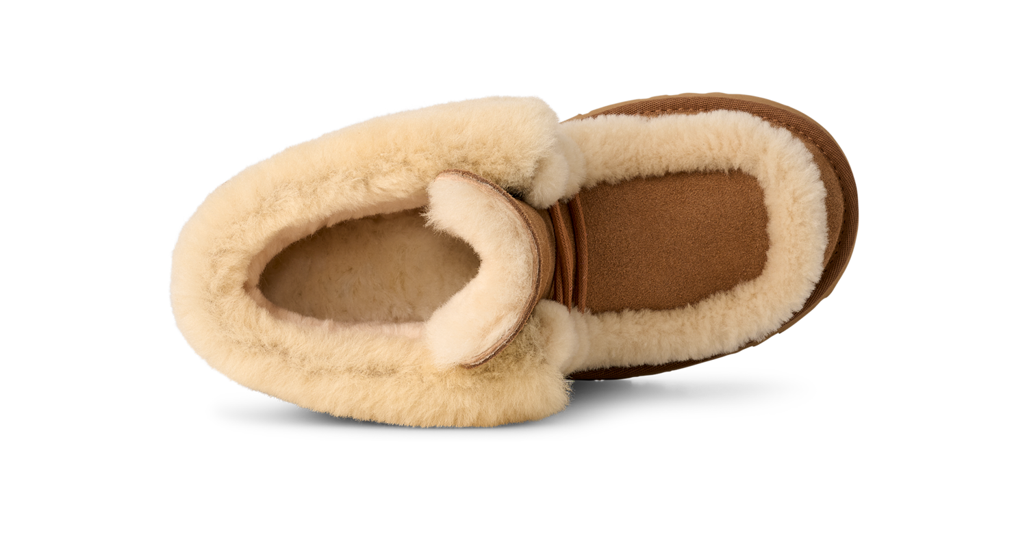 UGG Esmee Lace Up Boot Chestnut, Chestnut (1171532-CHE)