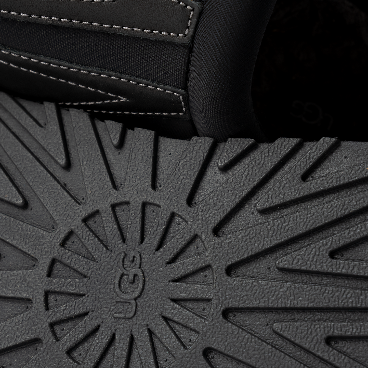 UGG Tazz Sunwave Slipper Black, Black (1169771-BLK)