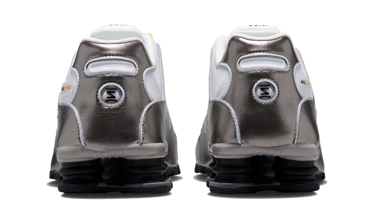 Nike Shox NZ Summit White/Metallic Pewter/University Gold/Summit White
