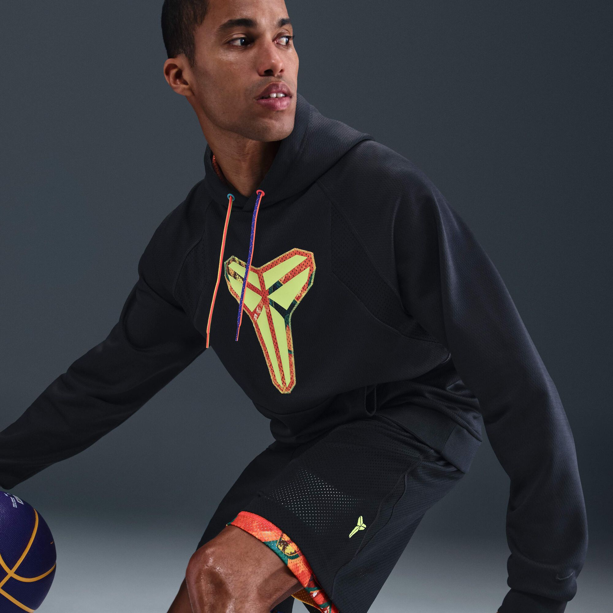 Kobe Therma-FIT Pullover Hoodie Black/Volt